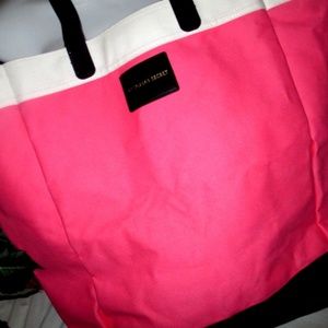 NEW Victoria's Secret PINK/ BLACK SHOULDER BAG XL